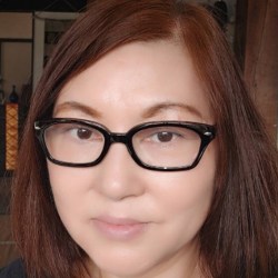 Yumi Hosogoe先生